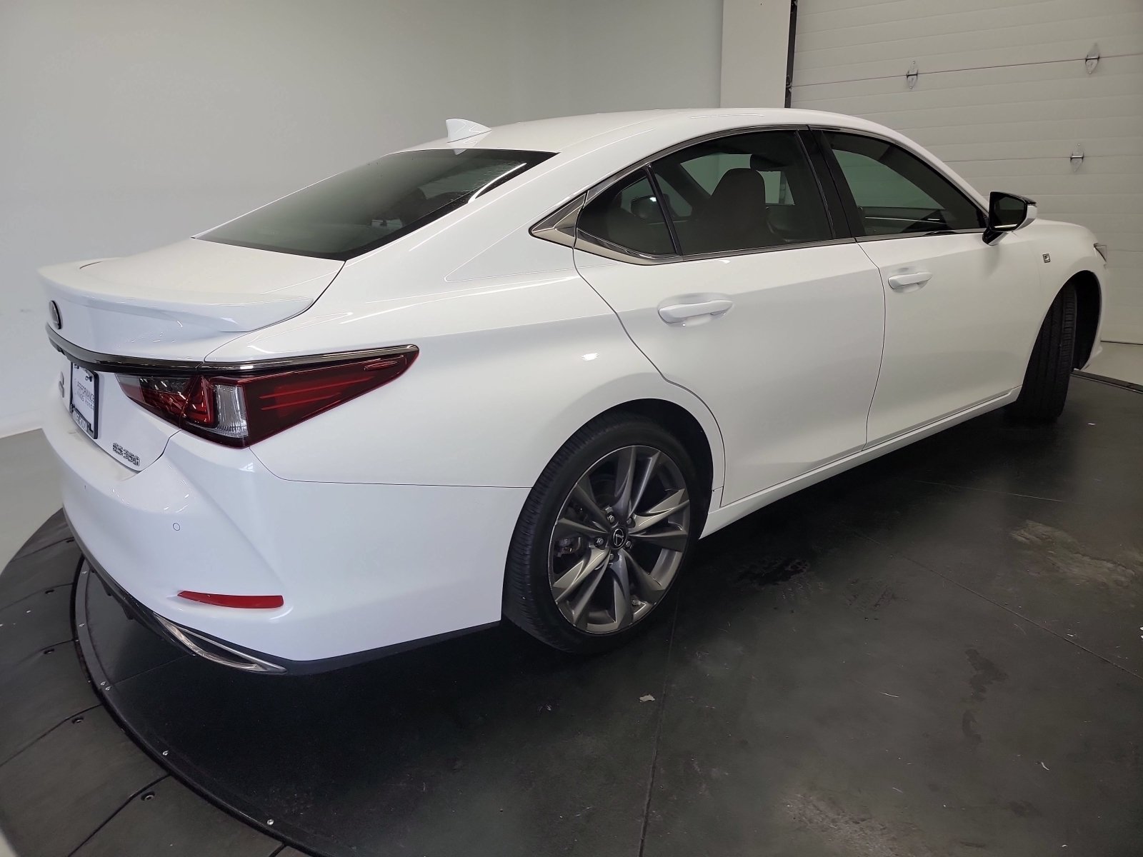 Used 2021 Lexus ES 350 F Sport w/ Accessory Package 2 FWD image 9