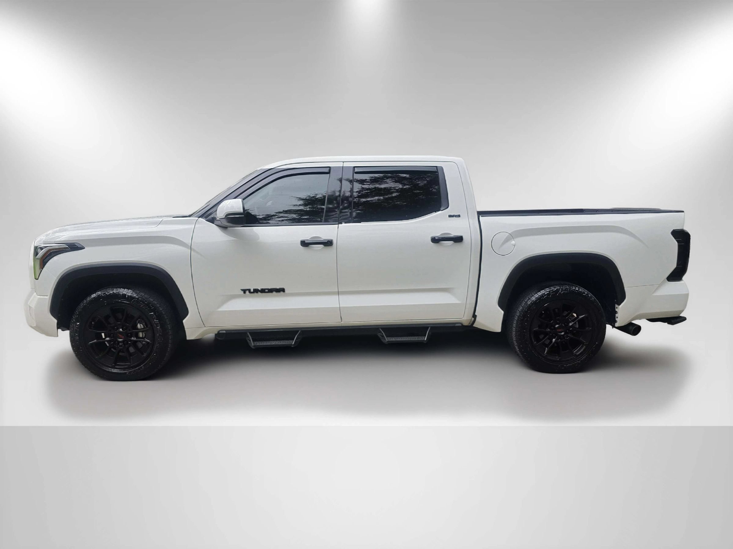 Used 2023 Toyota Tundra SR5 RWD image 9