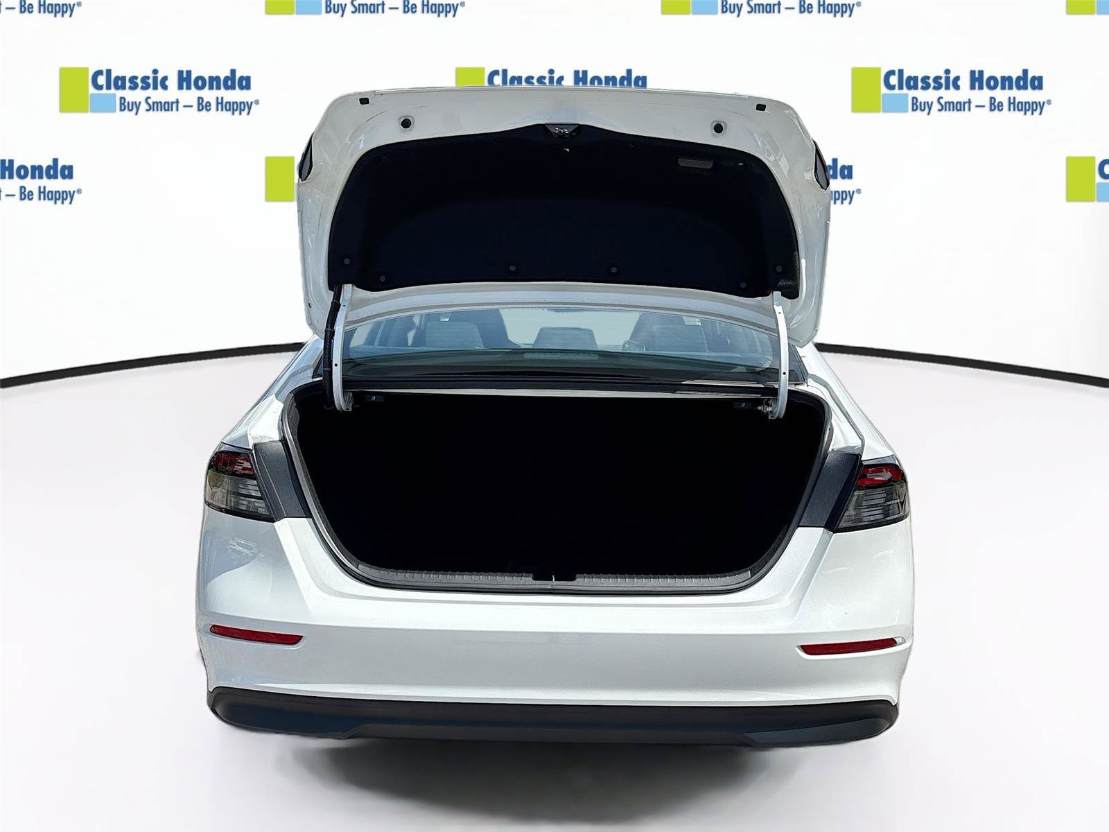 Certified 2024 Honda Accord EX image 29