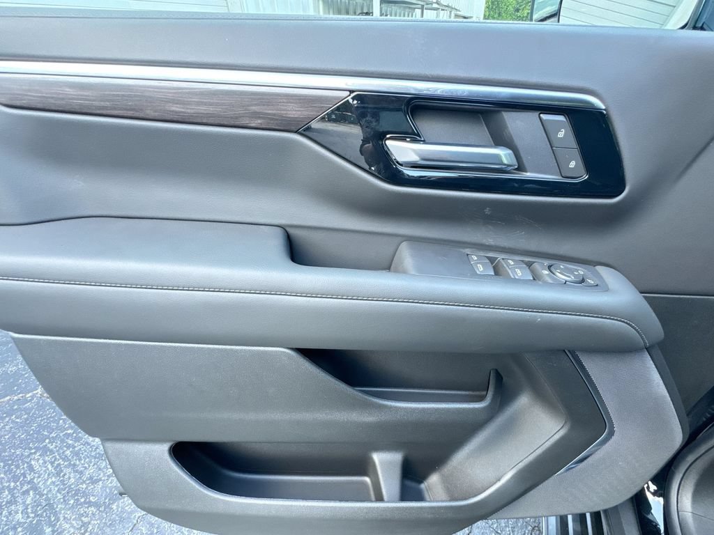 New 2026 Chevrolet Tahoe LS RWD image 15