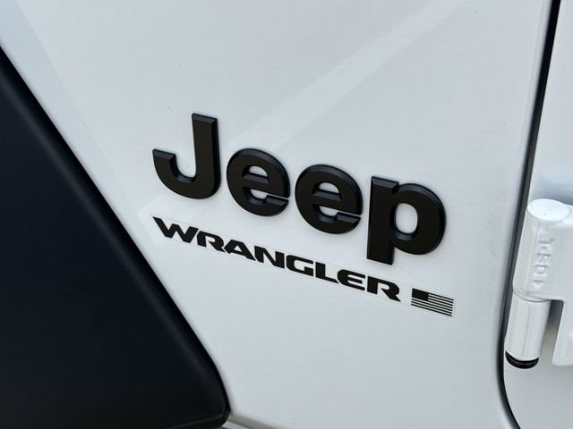 Used 2025 Jeep Wrangler Sport image 14