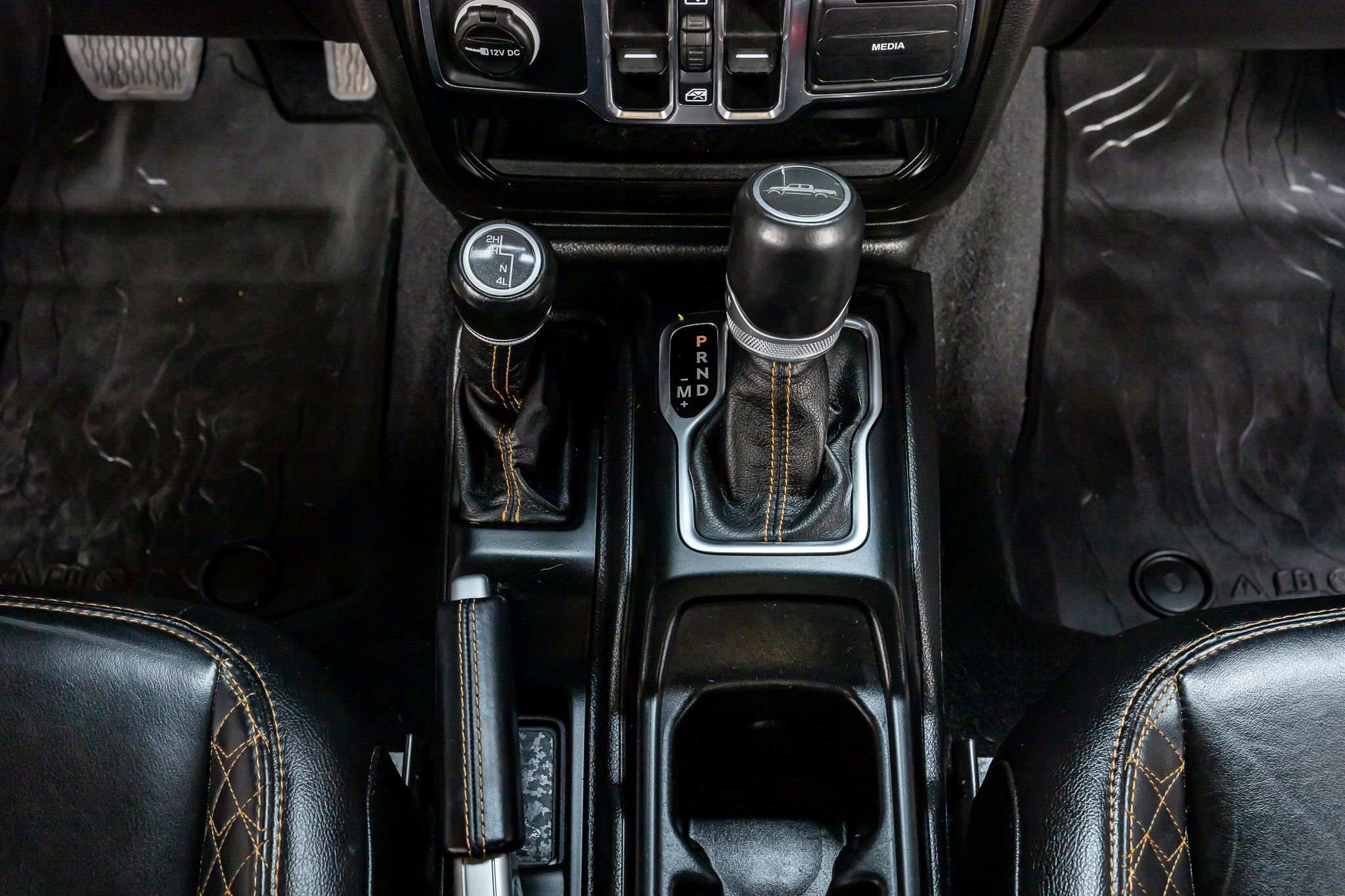 Used 2021 Jeep Gladiator Overland AWD/4WD image 27