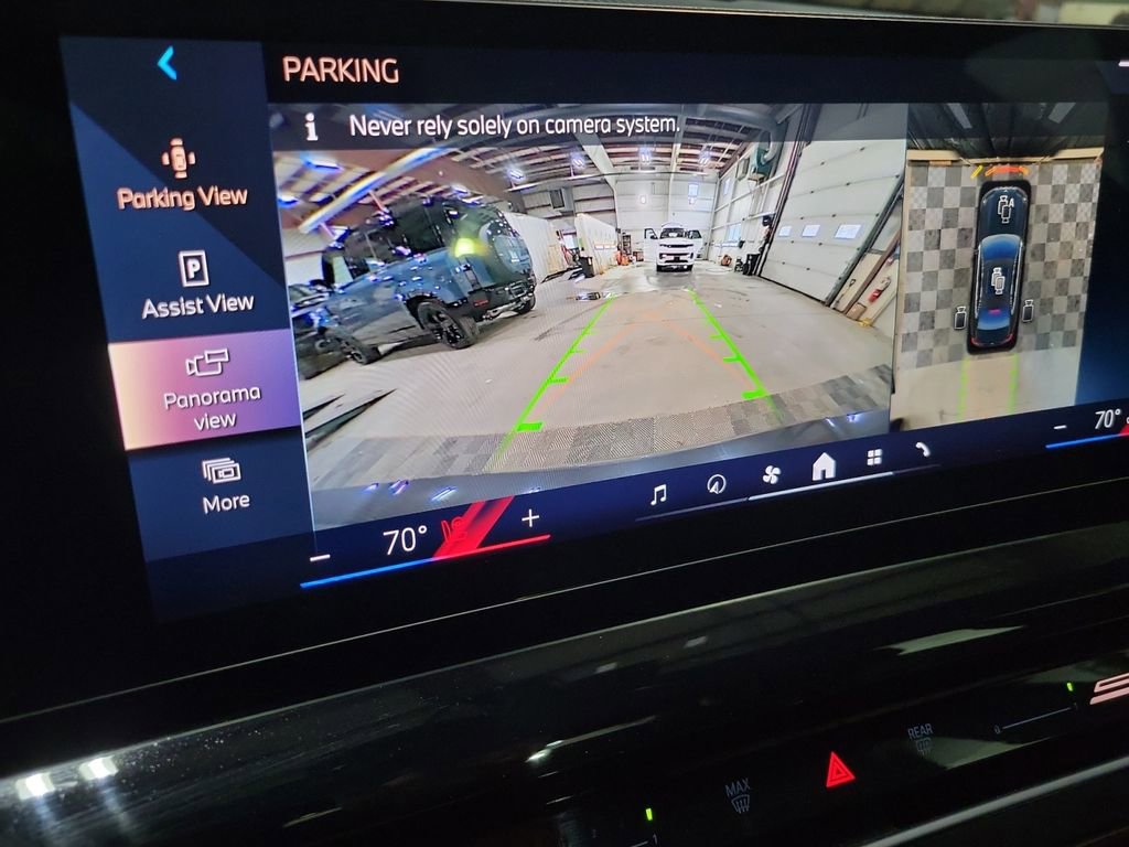 Used 2024 BMW 530i xDrive w/ Premium Package image 19