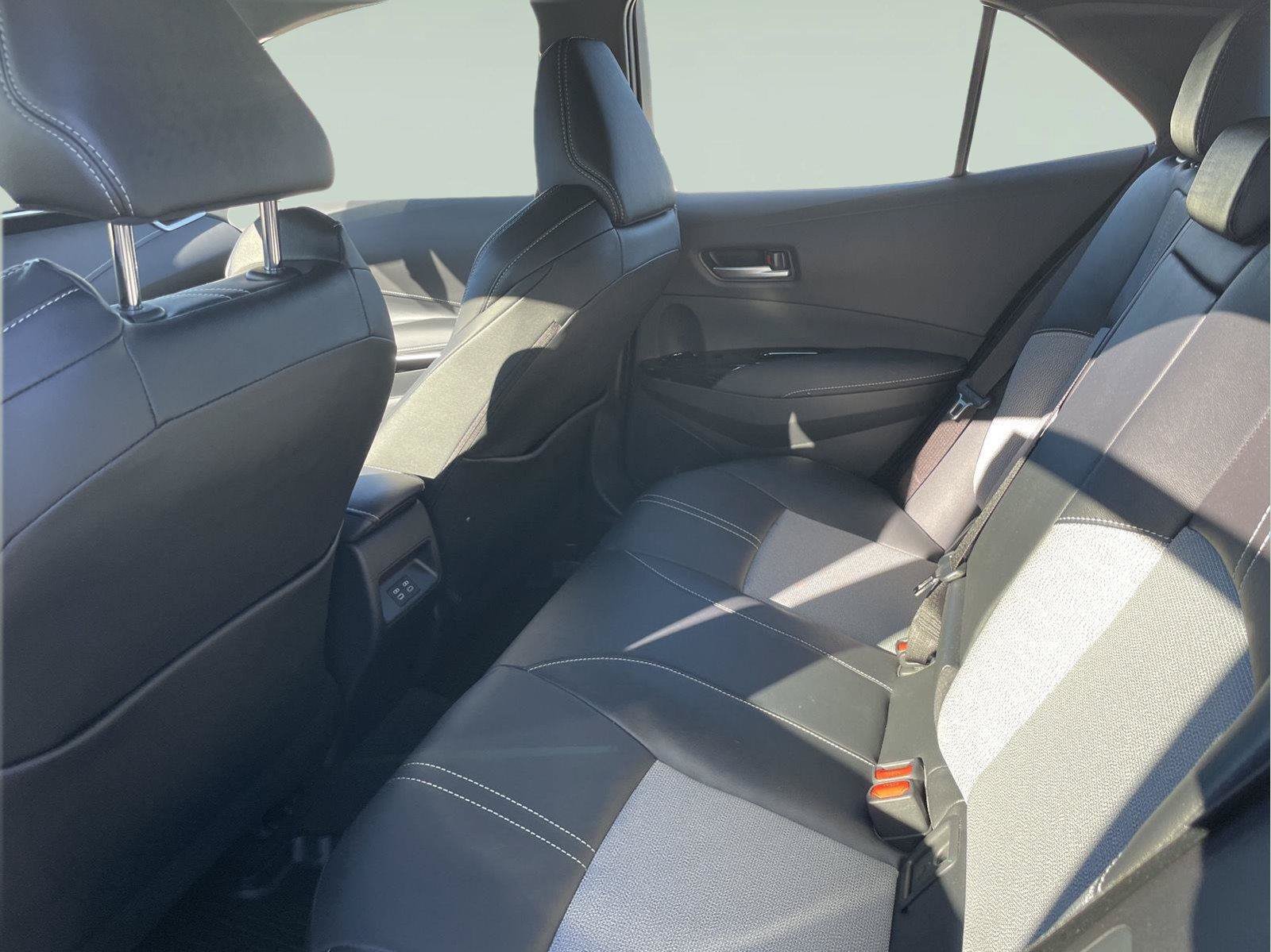 Used 2026 Toyota Corolla XSE FWD image 18