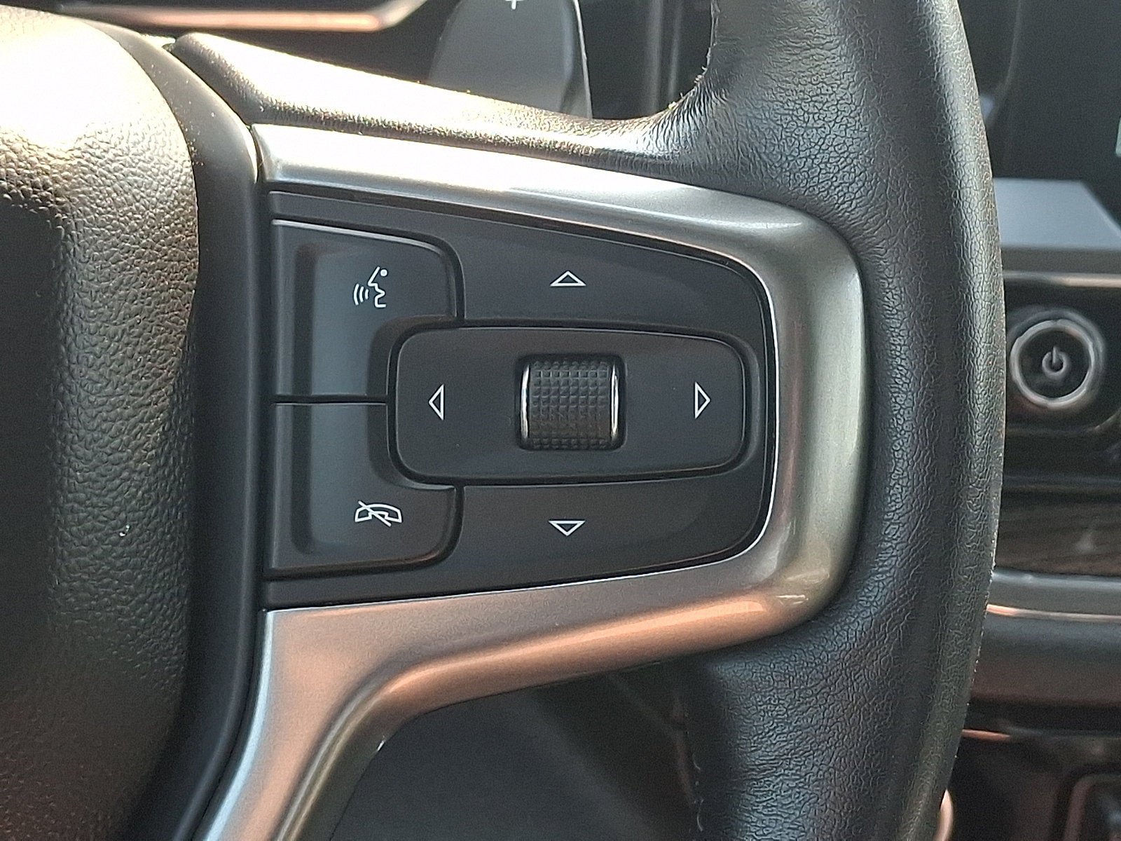 Used 2023 Chevrolet Silverado 1500 RST AWD/4WD image 19