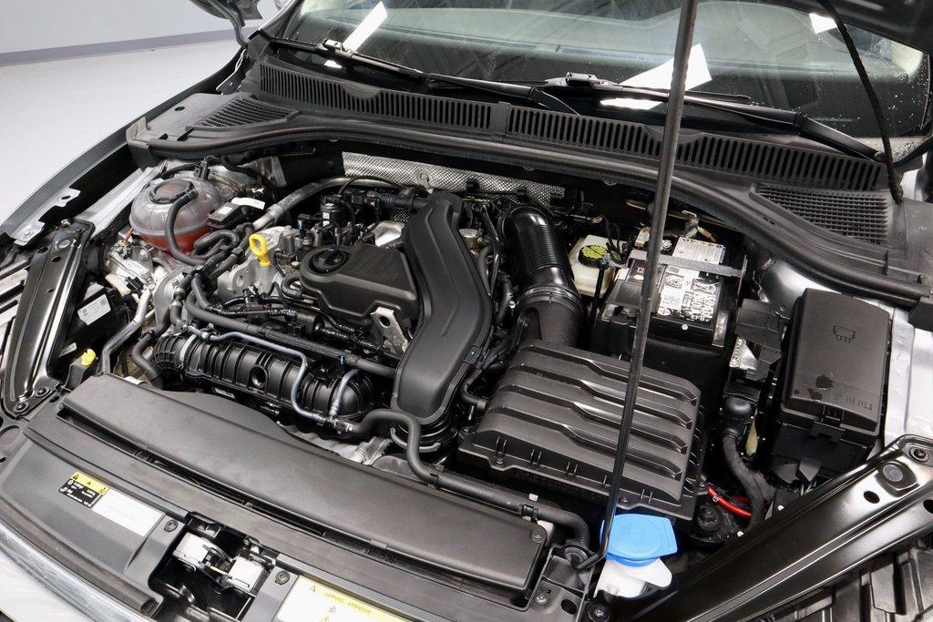 Used 2024 Volkswagen Jetta SE image 16