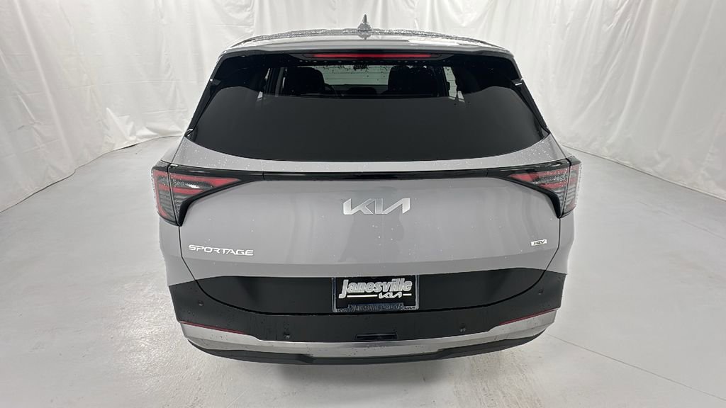 New 2026 Kia Sportage S image 4