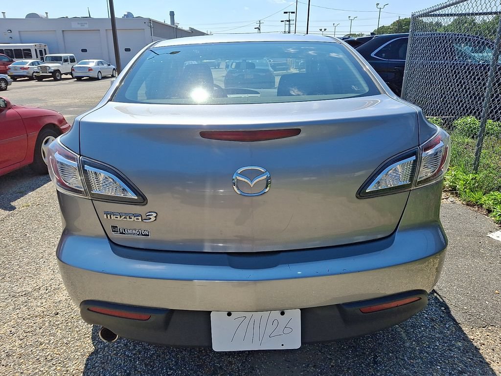 Used 2010 MAZDA MAZDA3 i Touring FWD image 5