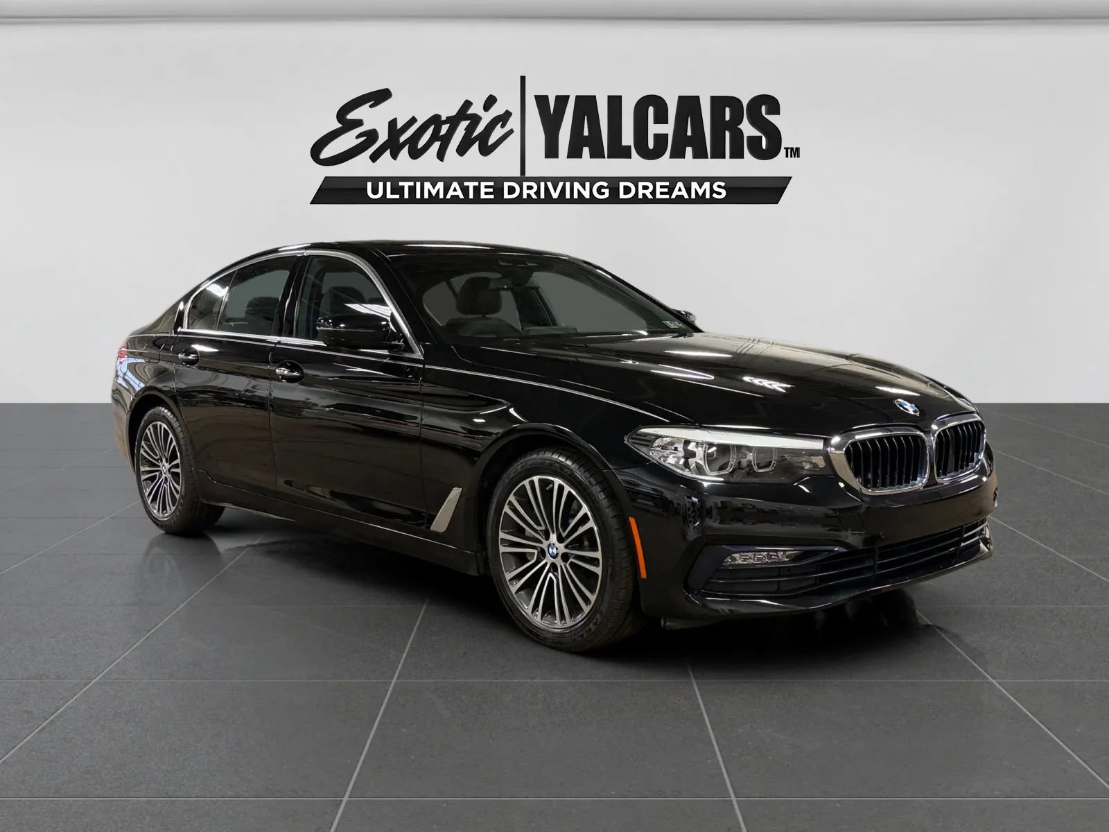 Used 2018 BMW 530i xDrive 530i xDrive Sedan 4D w/ Premium Package image 7