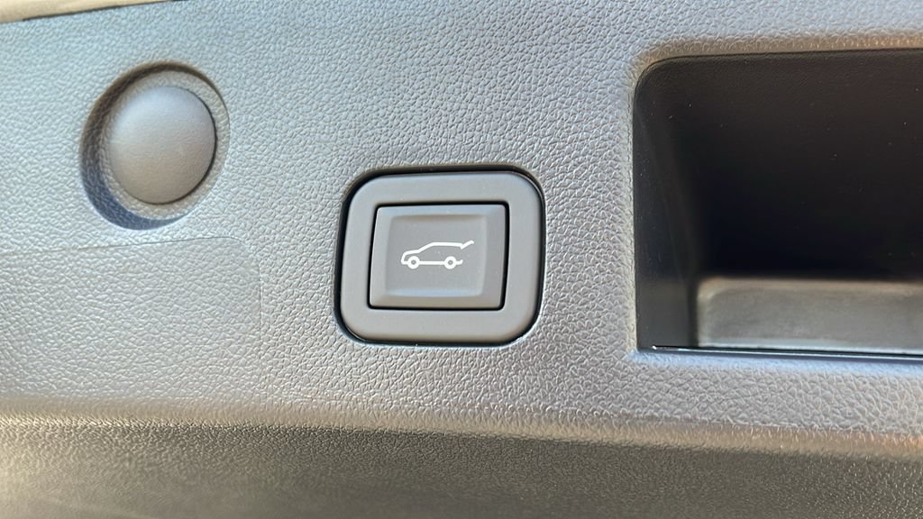 New 2026 GMC Terrain Elevation w/ Elevation Premium Package FWD image 25