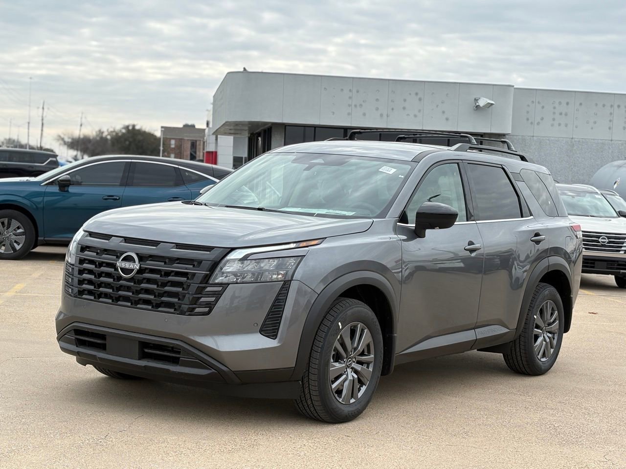 New 2026 Nissan Pathfinder SV image 4