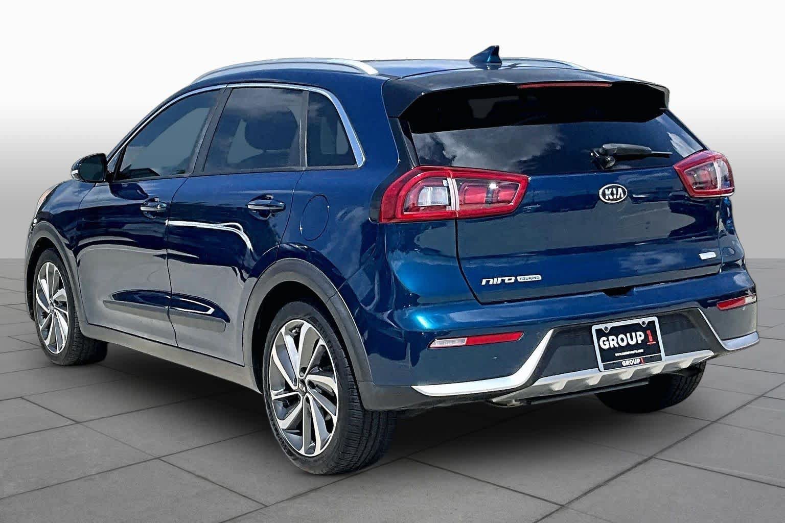 Used 2018 Kia Niro Touring FWD image 11