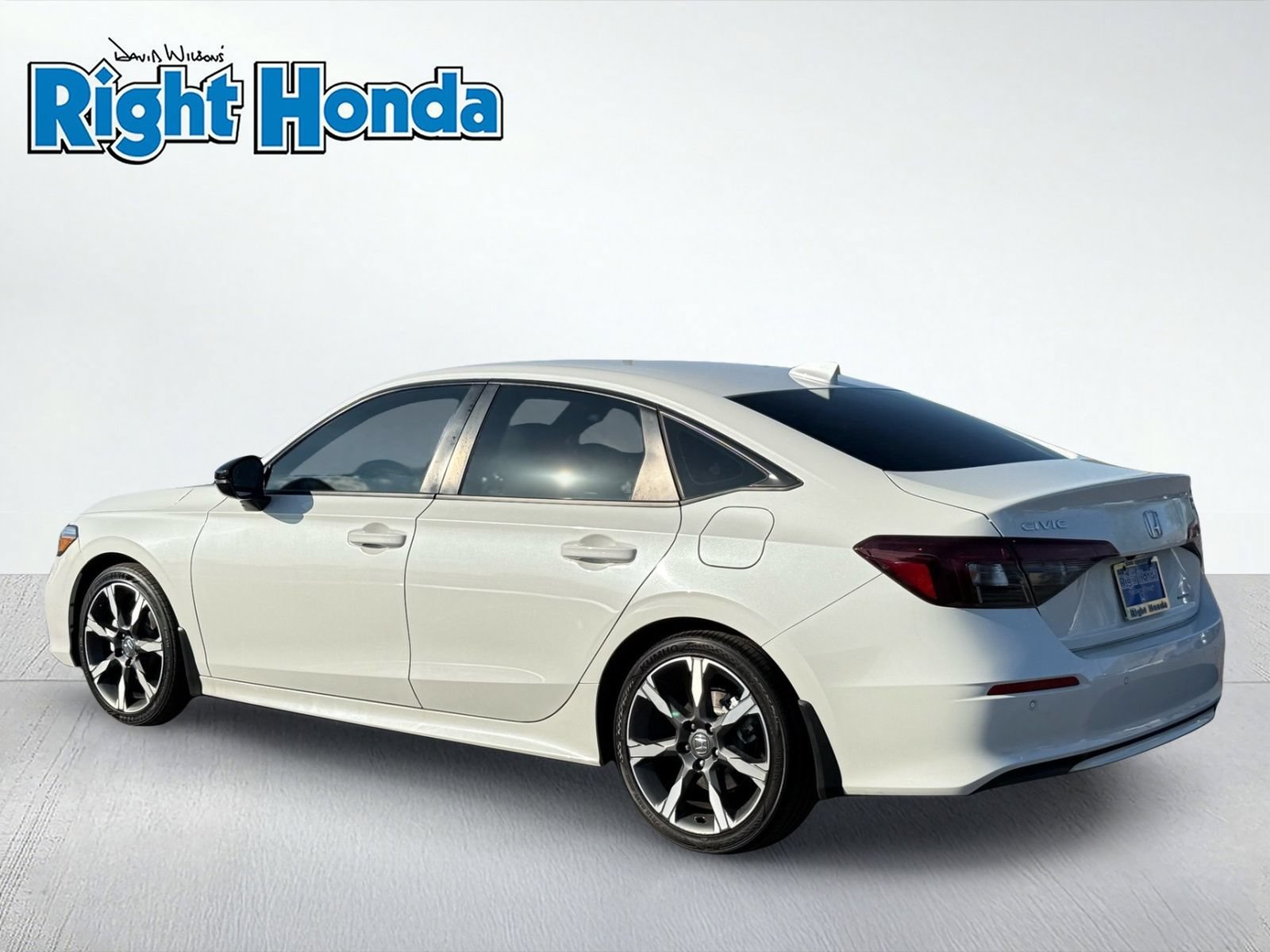Used 2025 Honda Civic Sport Touring image 4