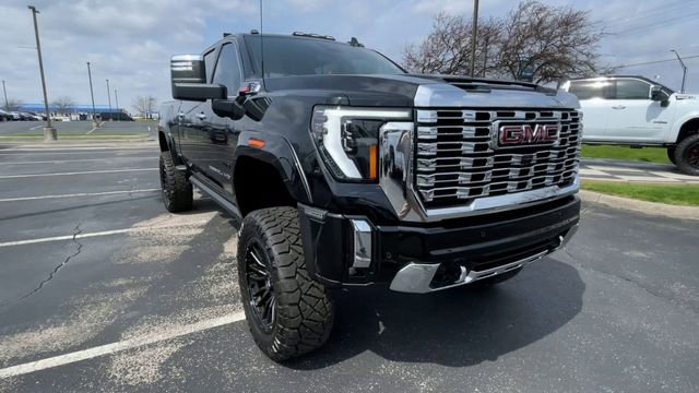 New 2026 GMC Sierra 2500 Denali w/ Denali Reserve Package image 4