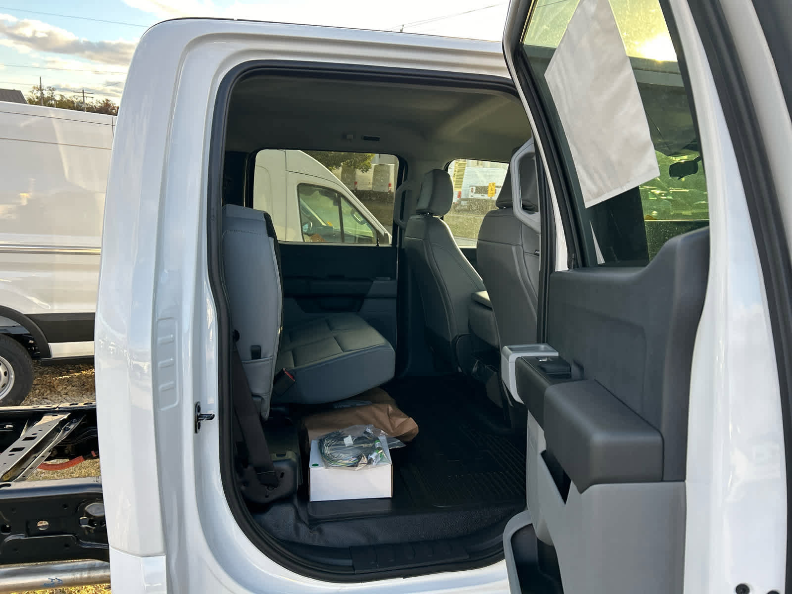 New 2026 Ford F450 XL w/ XL Chrome Package image 6