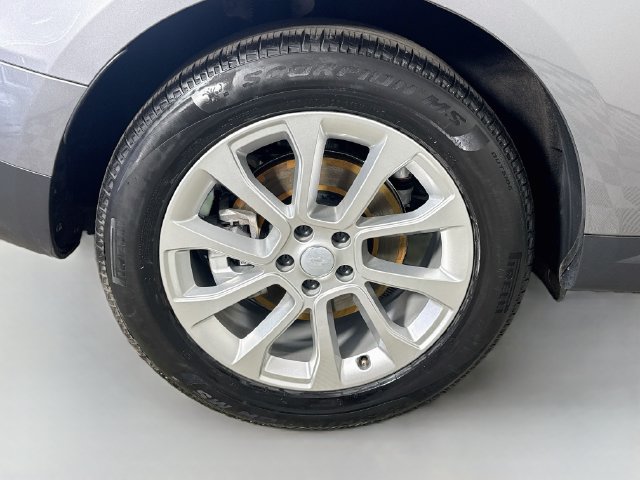 Used 2025 Land Rover Range Rover Sport SE AWD/4WD image 32