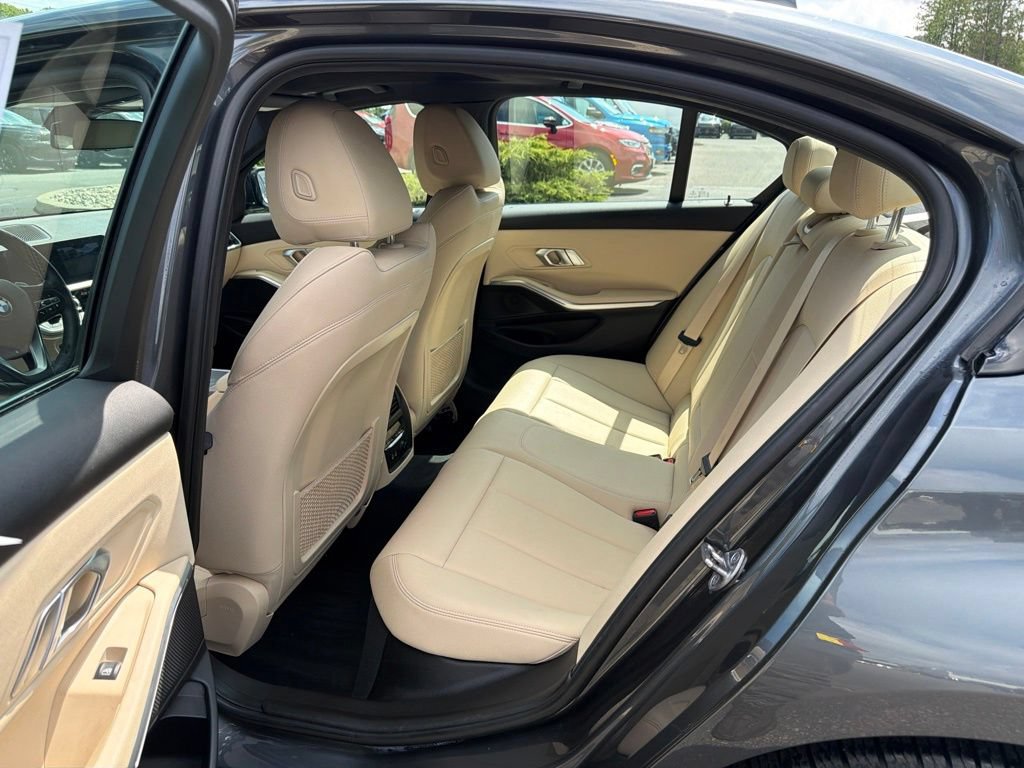 Used 2020 BMW 330i xDrive Sedan w/ Convenience Package AWD/4WD image 17