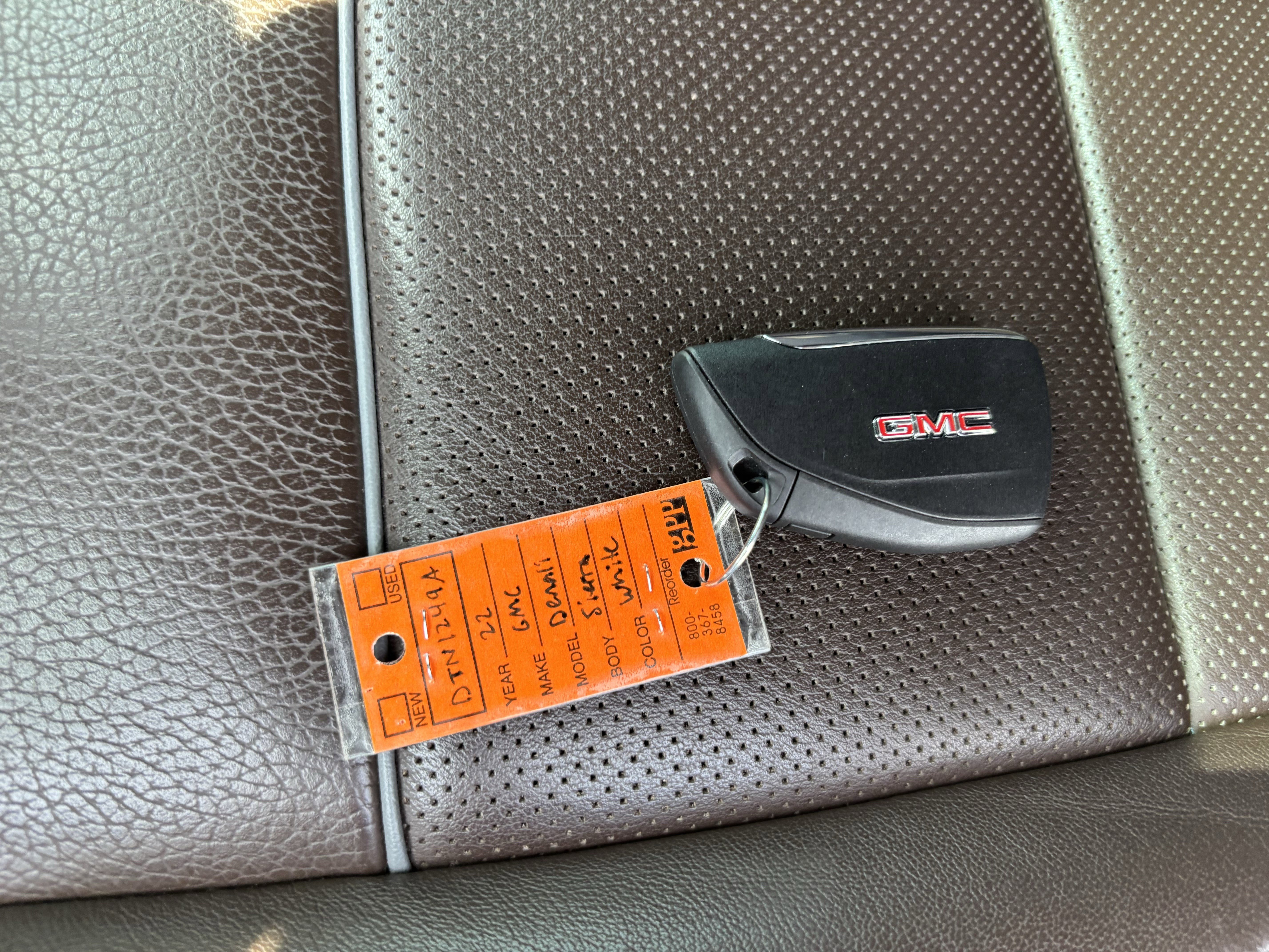 Used 2022 GMC Sierra 1500 Denali w/ Denali Reserve Package image 38