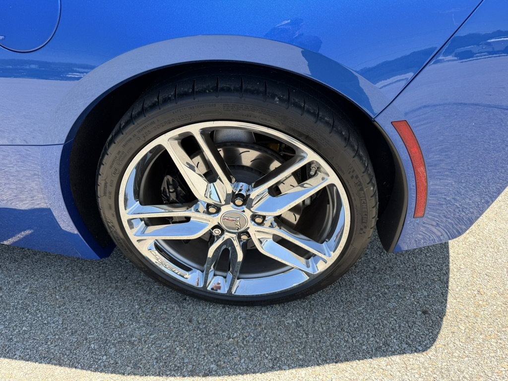 Certified 2019 Chevrolet Corvette Stingray Coupe w/ Battery Protection Package RWD image 12