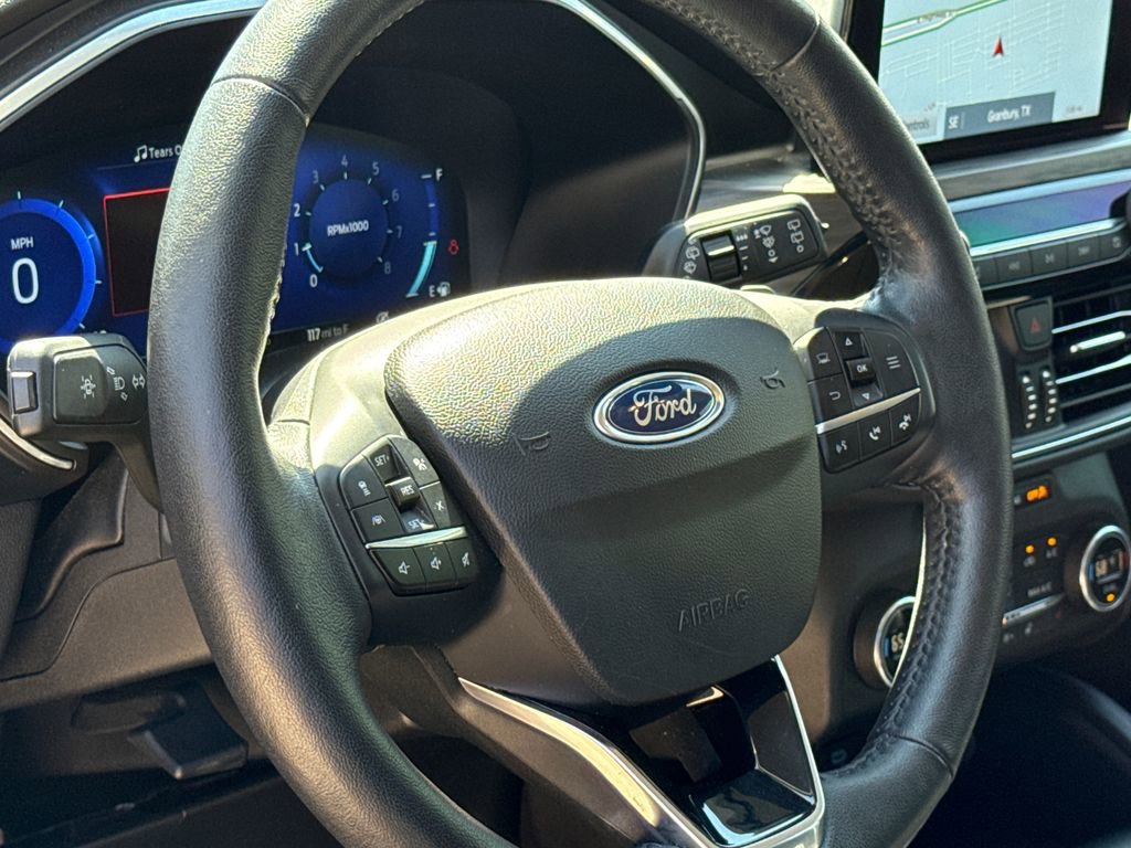 Used 2020 Ford Escape Titanium w/ Titanium Premium Package 2.0 image 30