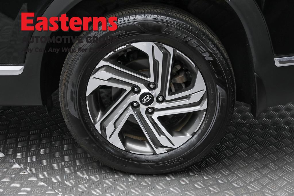 Used 2023 Hyundai Santa Fe SEL w/ Premium Package image 8