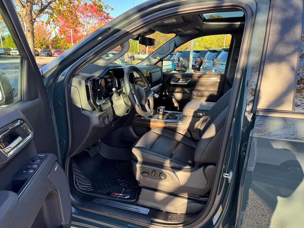 New 2026 Chevrolet Silverado 1500 LT Trail Boss w/ Safety Package image 11