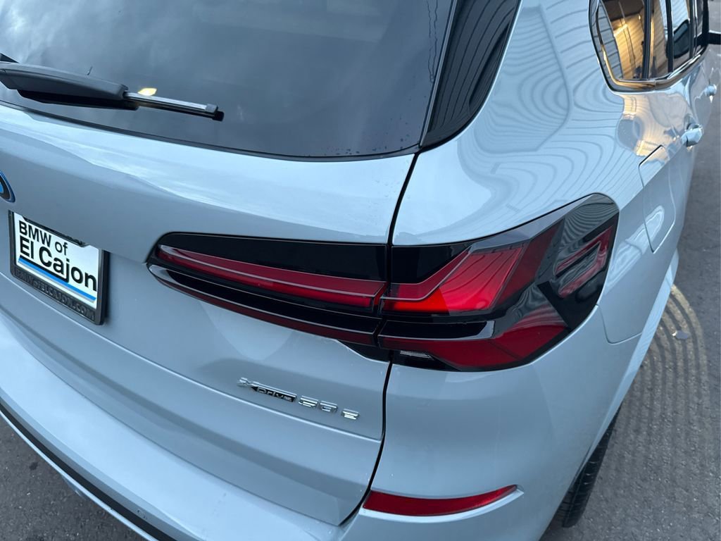 New 2026 BMW X5 xDrive50e w/ M Sport Package image 17