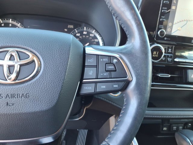 Used 2020 Toyota Highlander Limited AWD/4WD image 27