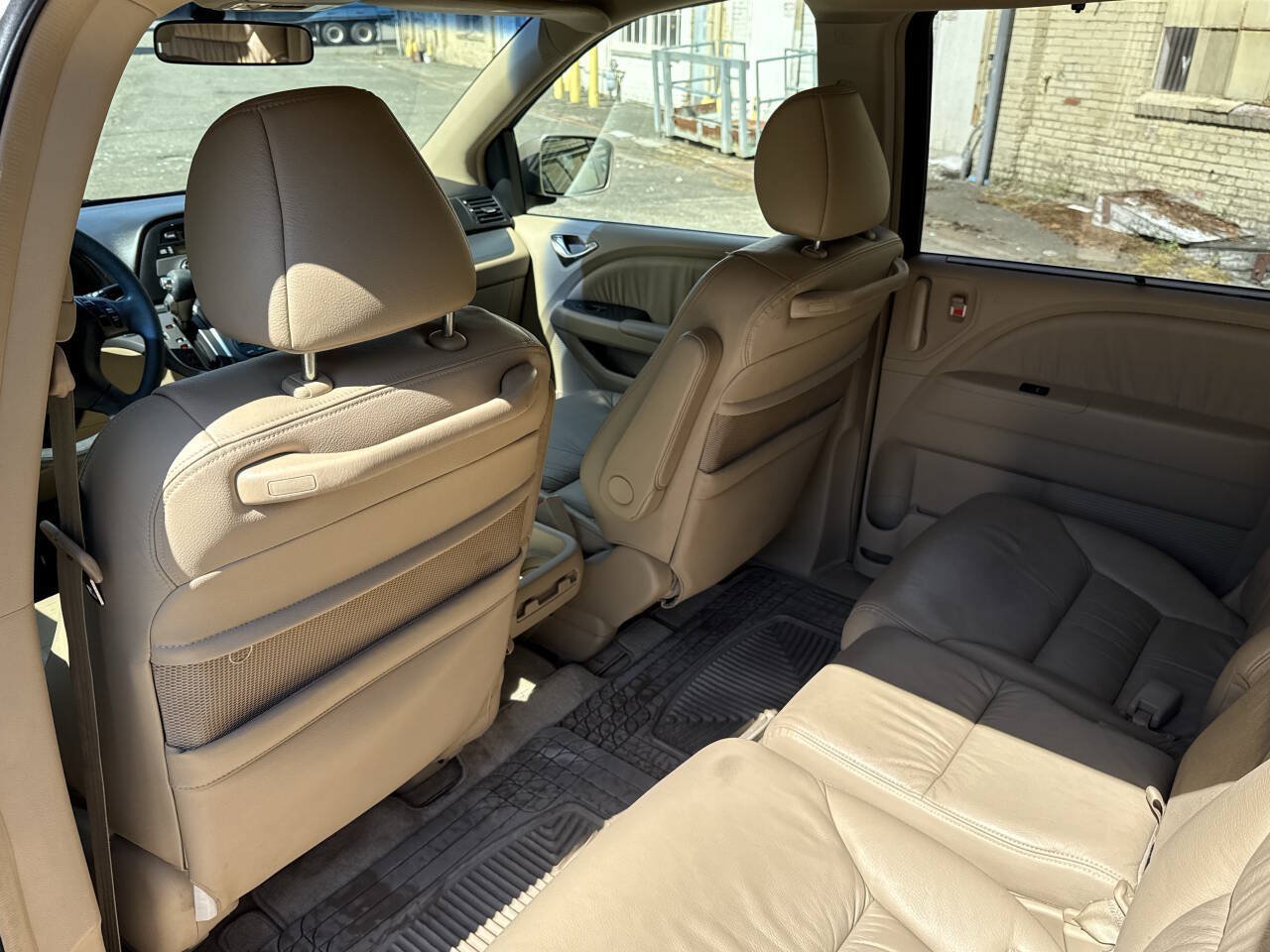 Used 2005 Honda Odyssey EX-L image 24