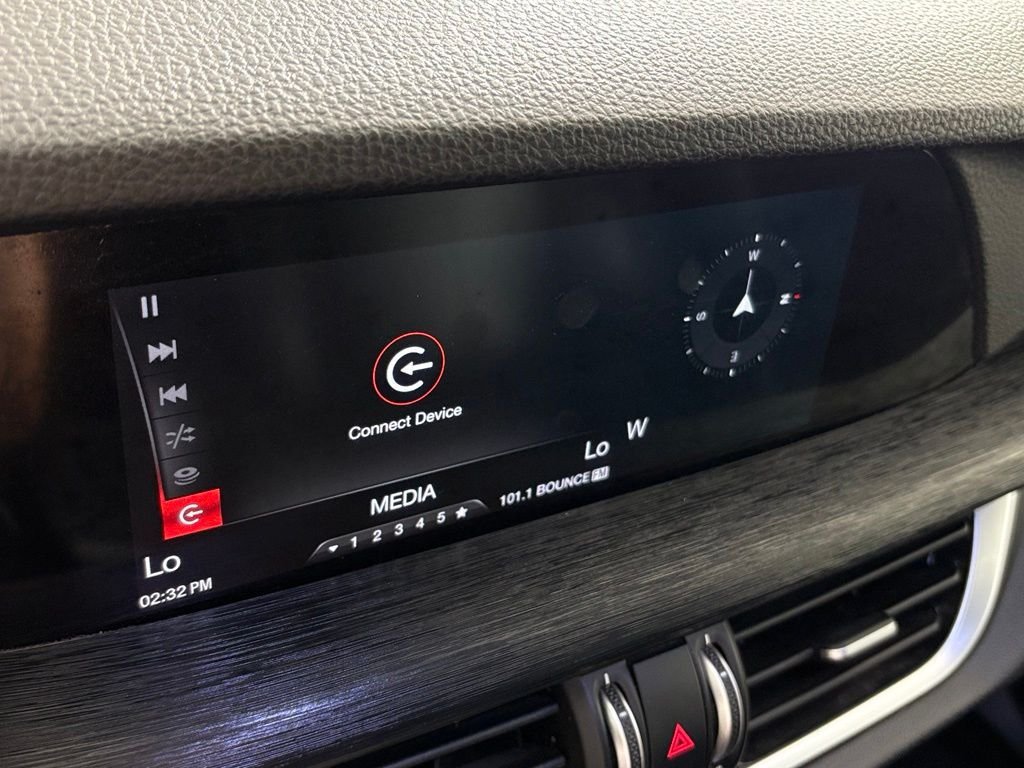 Used 2019 Alfa Romeo Stelvio w/ Nero Edizione RWD image 33