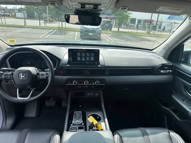 Certified 2023 Honda Pilot Touring image 16