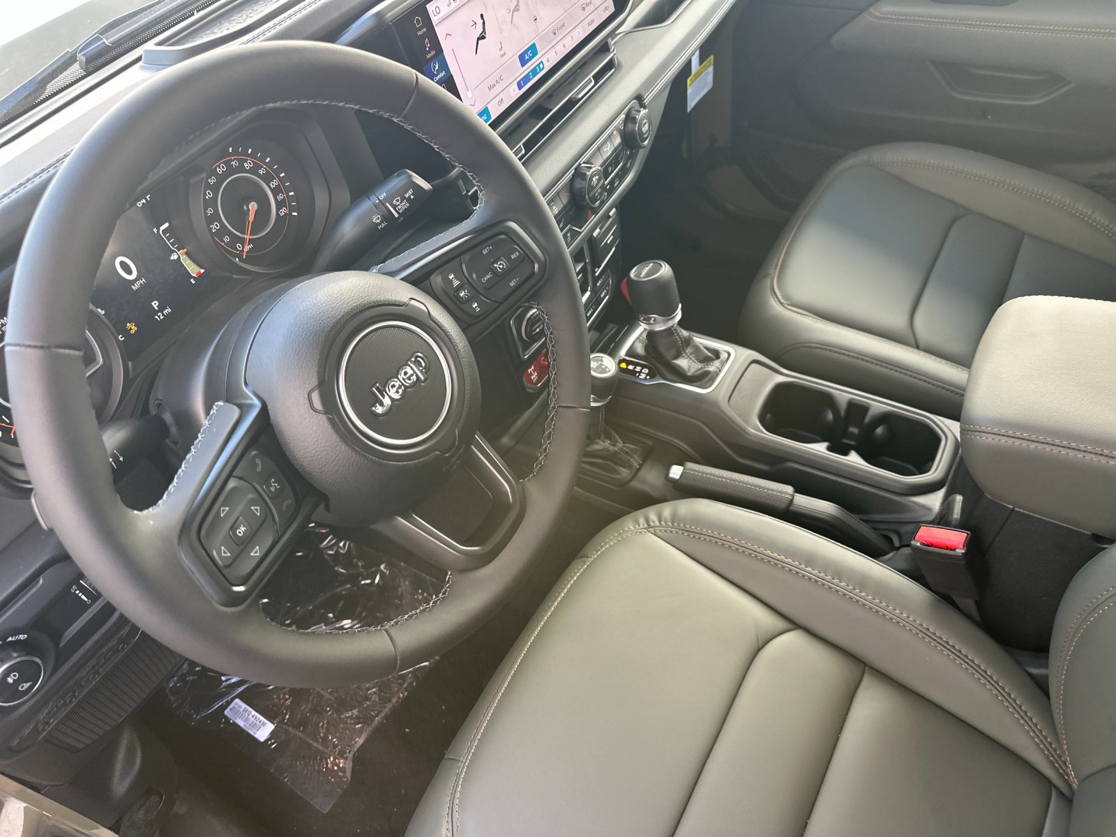 New 2026 Jeep Gladiator Mojave w/ Safety Group AWD/4WD image 10
