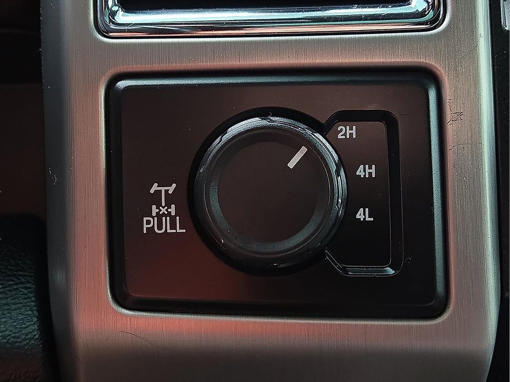 Used 2017 Ford F350 Platinum w/ Platinum Ultimate Package AWD/4WD image 15