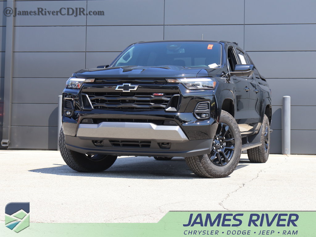 Used 2026 Chevrolet Colorado Z71 w/ Midnight Edition