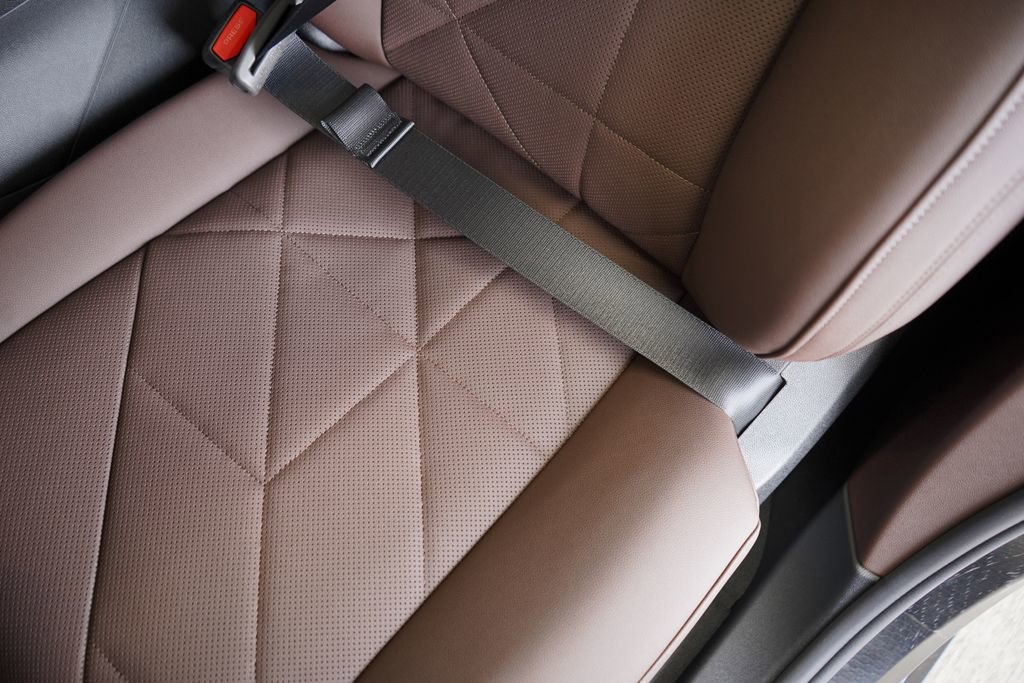 New 2026 BMW iX xDrive45 w/ Premium Package image 11