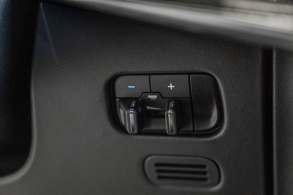 New 2024 Jeep Grand Wagoneer Series III w/ HD Trailer Tow Package image 30