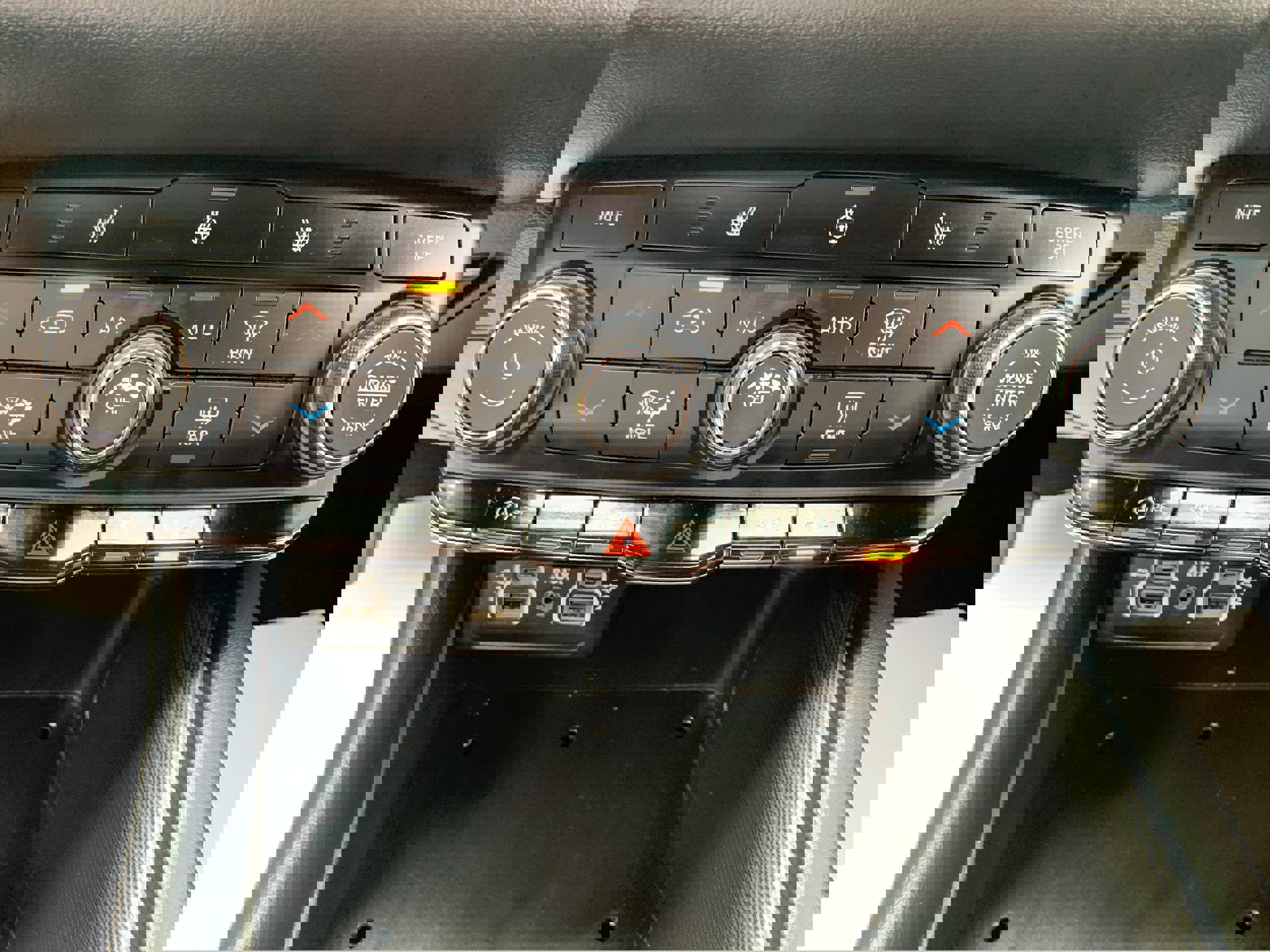 Certified 2024 Dodge Durango GT image 35