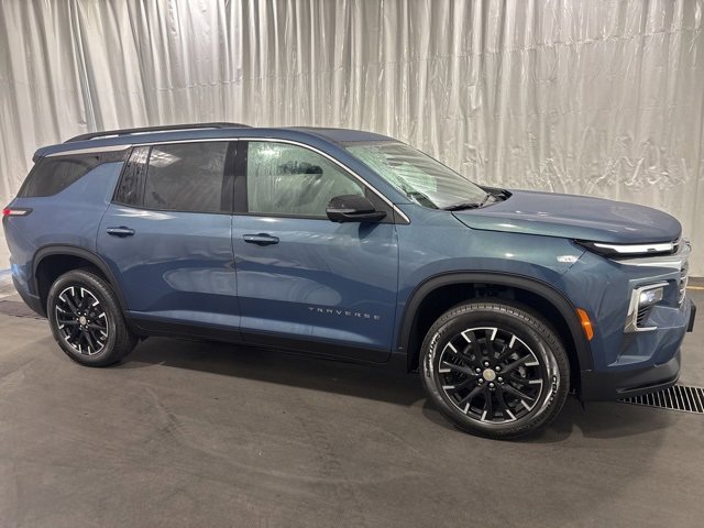 New 2026 Chevrolet Traverse LT w/ Sun and Wheel Package image 2