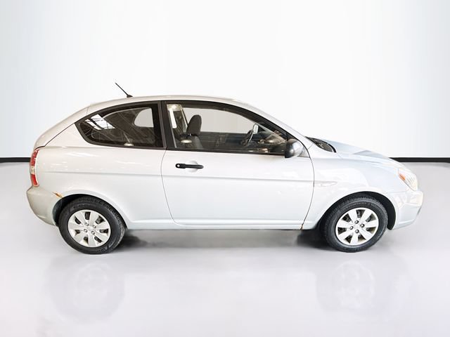 Used 2011 Hyundai Accent GL FWD image 5