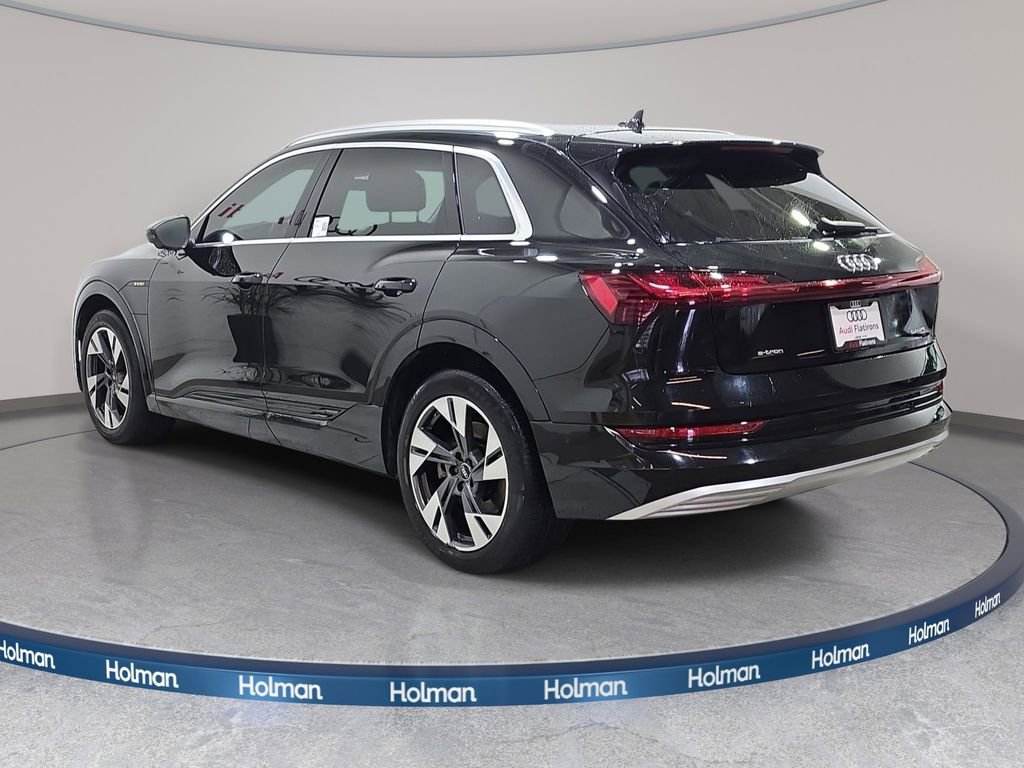 Used 2023 Audi e-tron Premium Plus w/ Premium Plus Package image 8