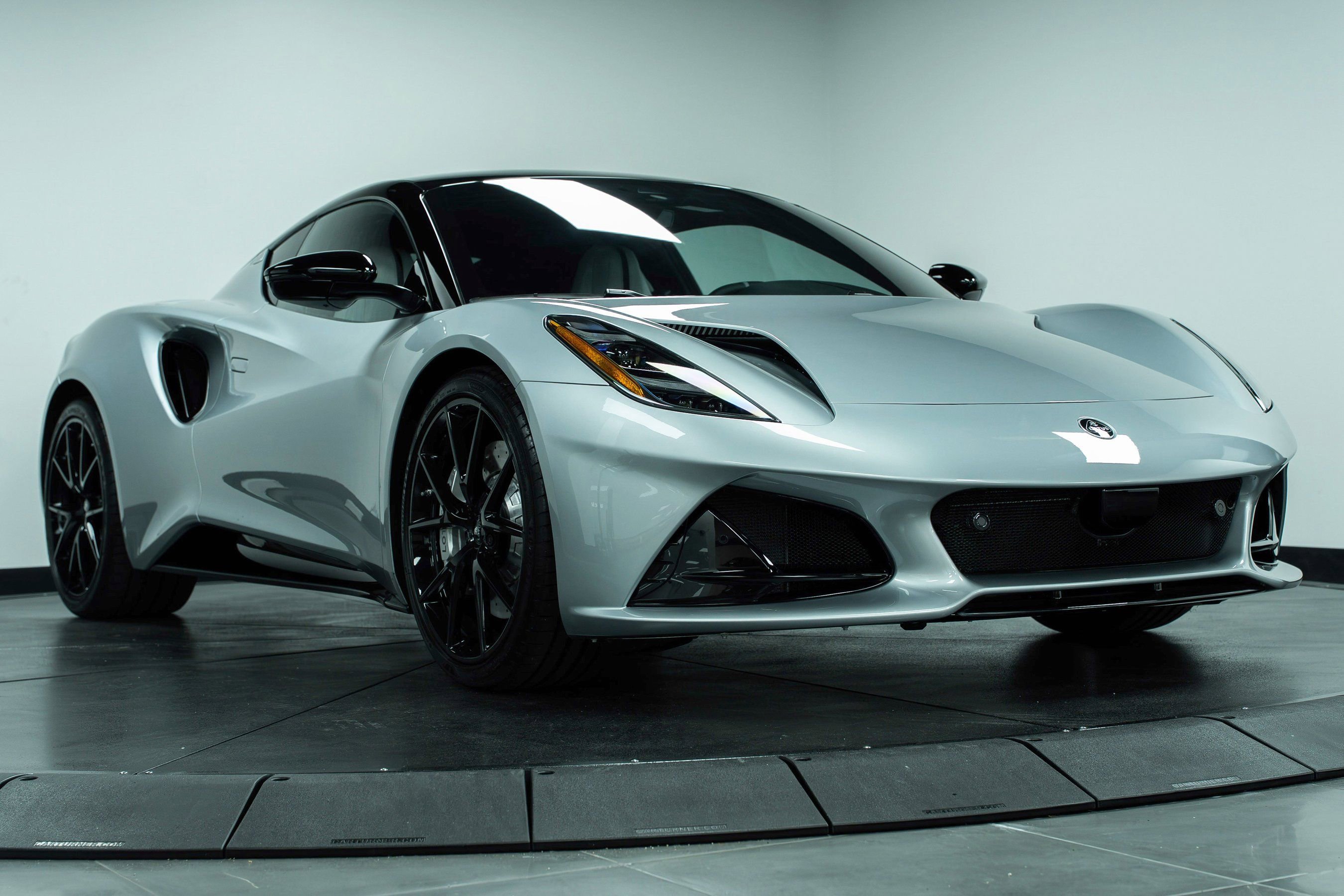 New 2026 Lotus Emira SE image 36