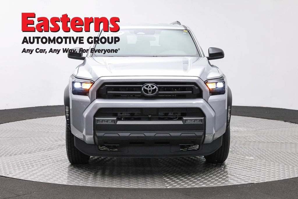 Used 2025 Toyota 4Runner SR5 AWD/4WD image 4