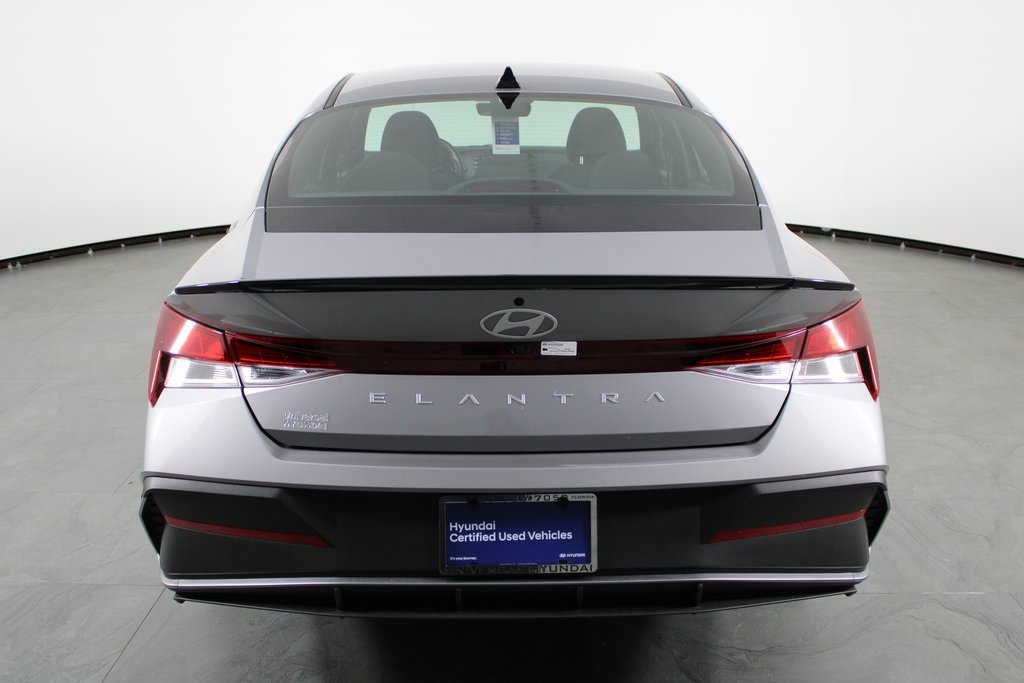 Certified 2025 Hyundai Elantra Sport image 7