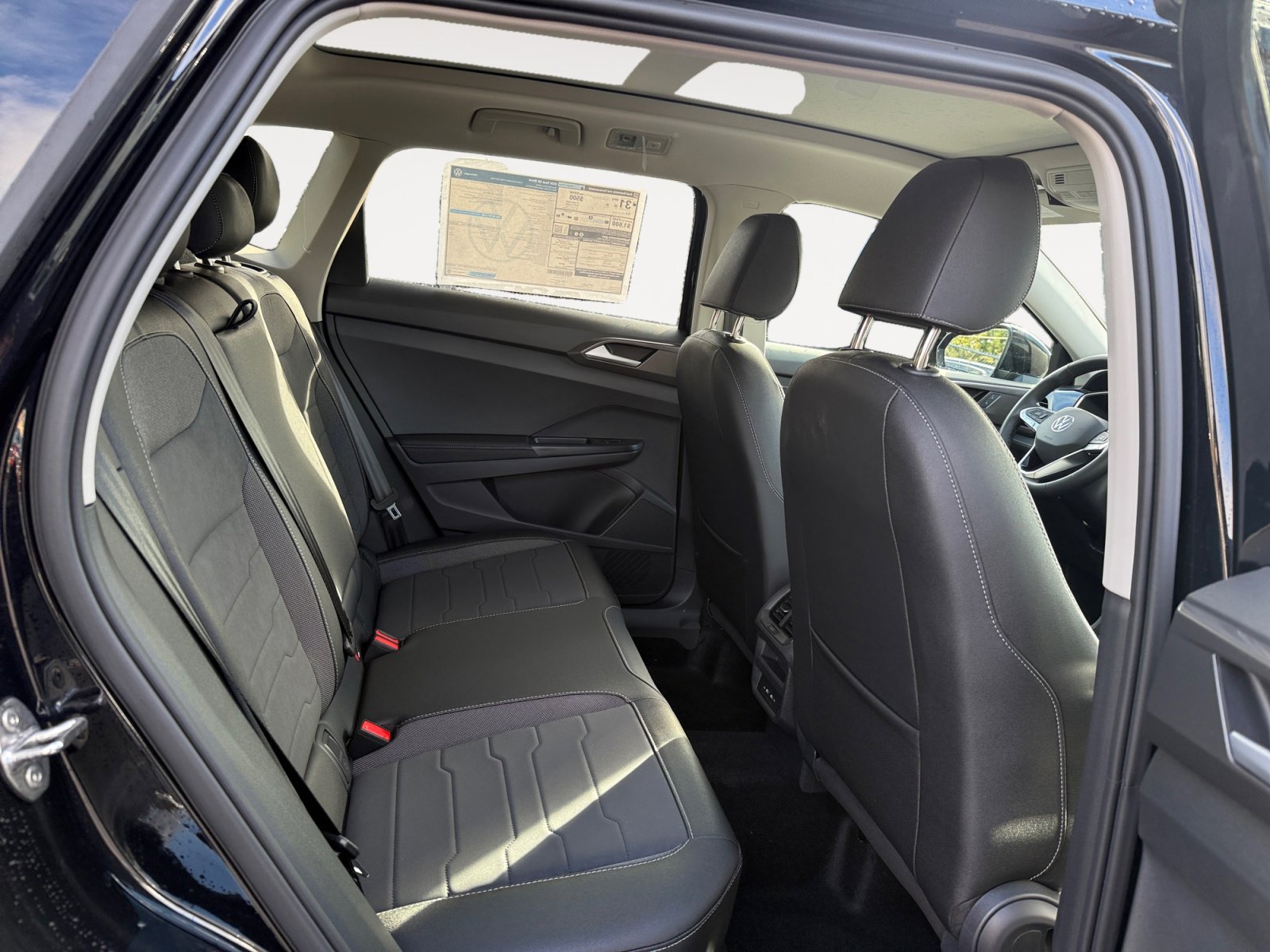 New 2026 Volkswagen Taos SE FWD image 18