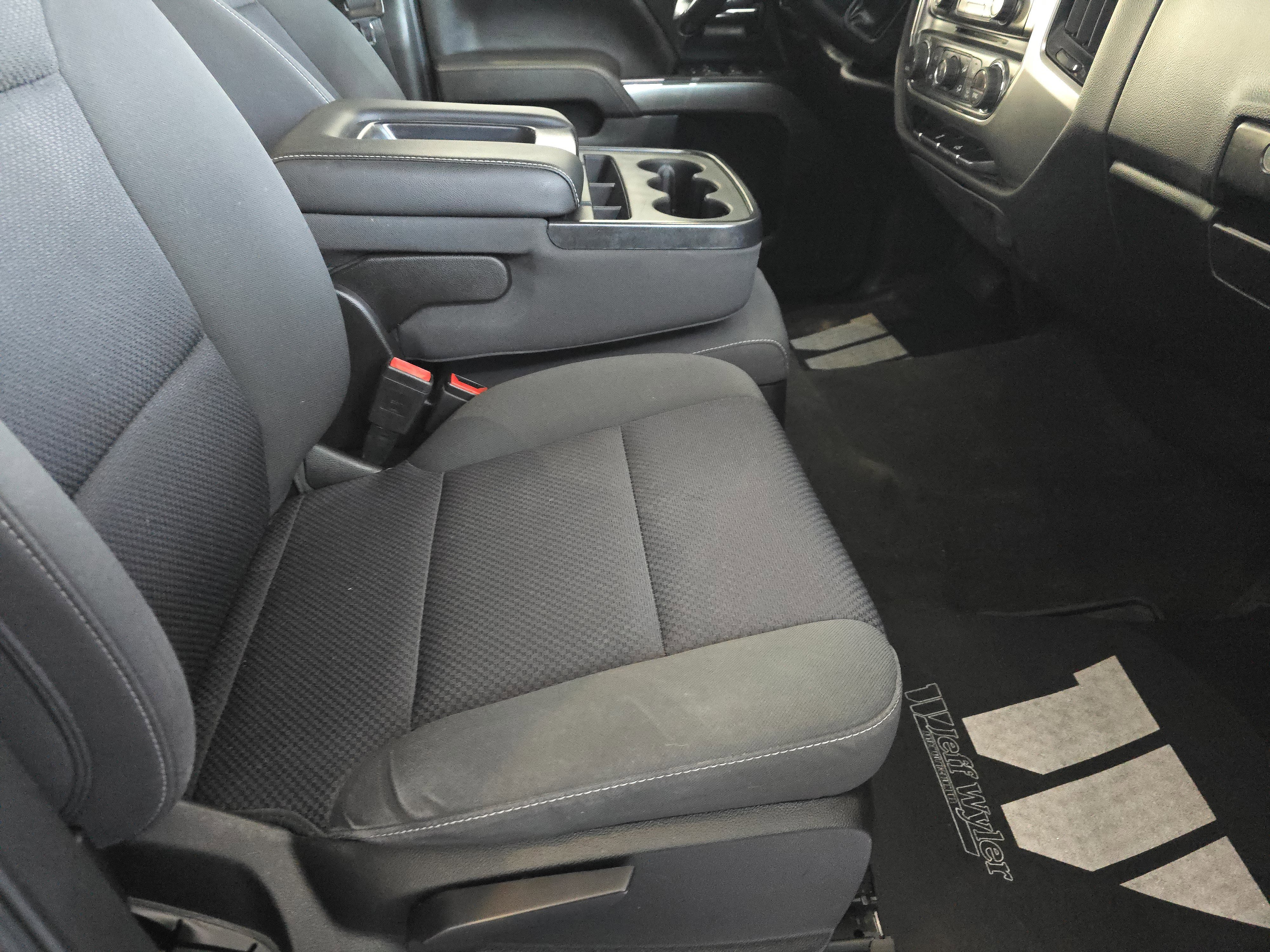 Used 2018 Chevrolet Silverado 1500 LT w/ All Star Edition image 25