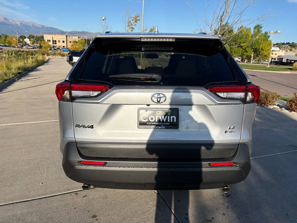 Used 2025 Toyota RAV4 LE image 8