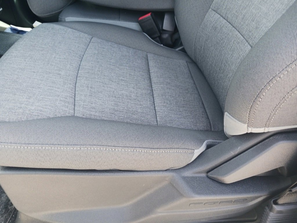 New 2025 Ford F150 XL w/ Equipment Group 103A High image 34