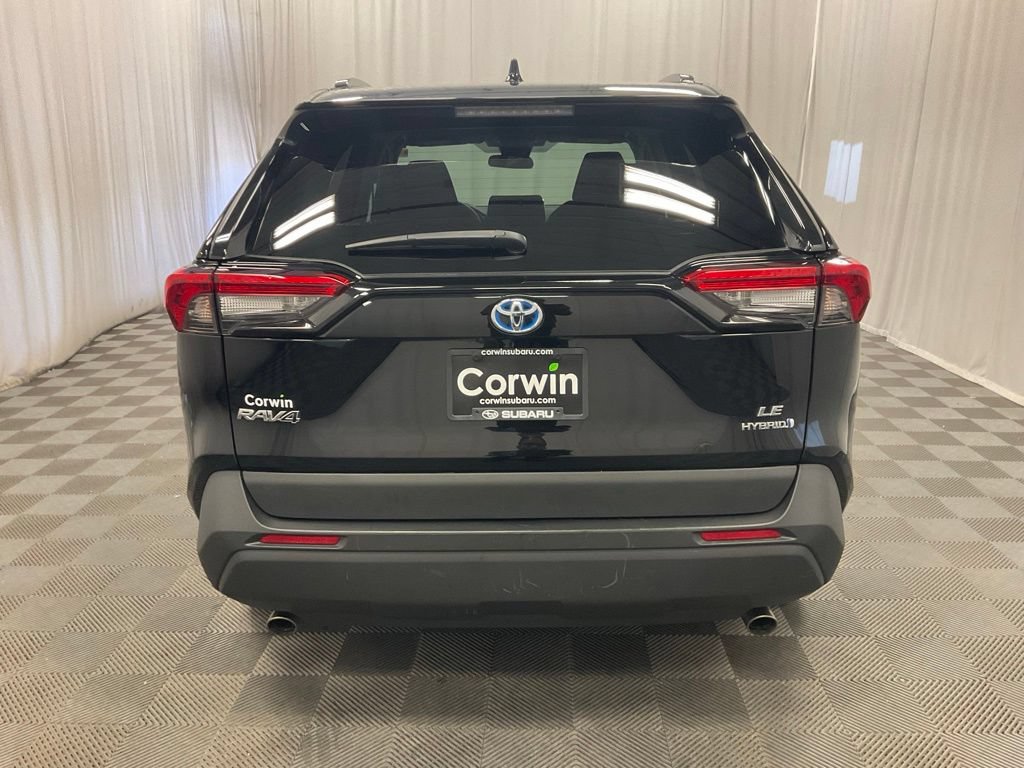 Used 2023 Toyota RAV4 LE AWD/4WD image 5