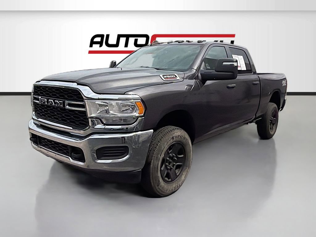 Used 2023 RAM 2500 Tradesman w/ Chrome Appearance Group image 3