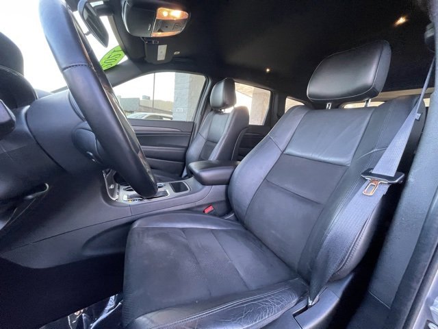 Used 2021 Jeep Grand Cherokee Laredo X image 12